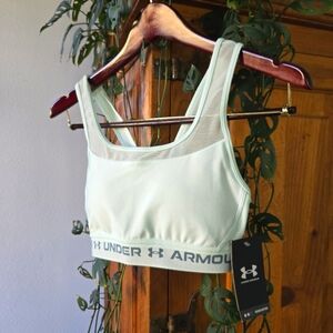 Under Armor Women's Sports Bra - Mint - Size Small